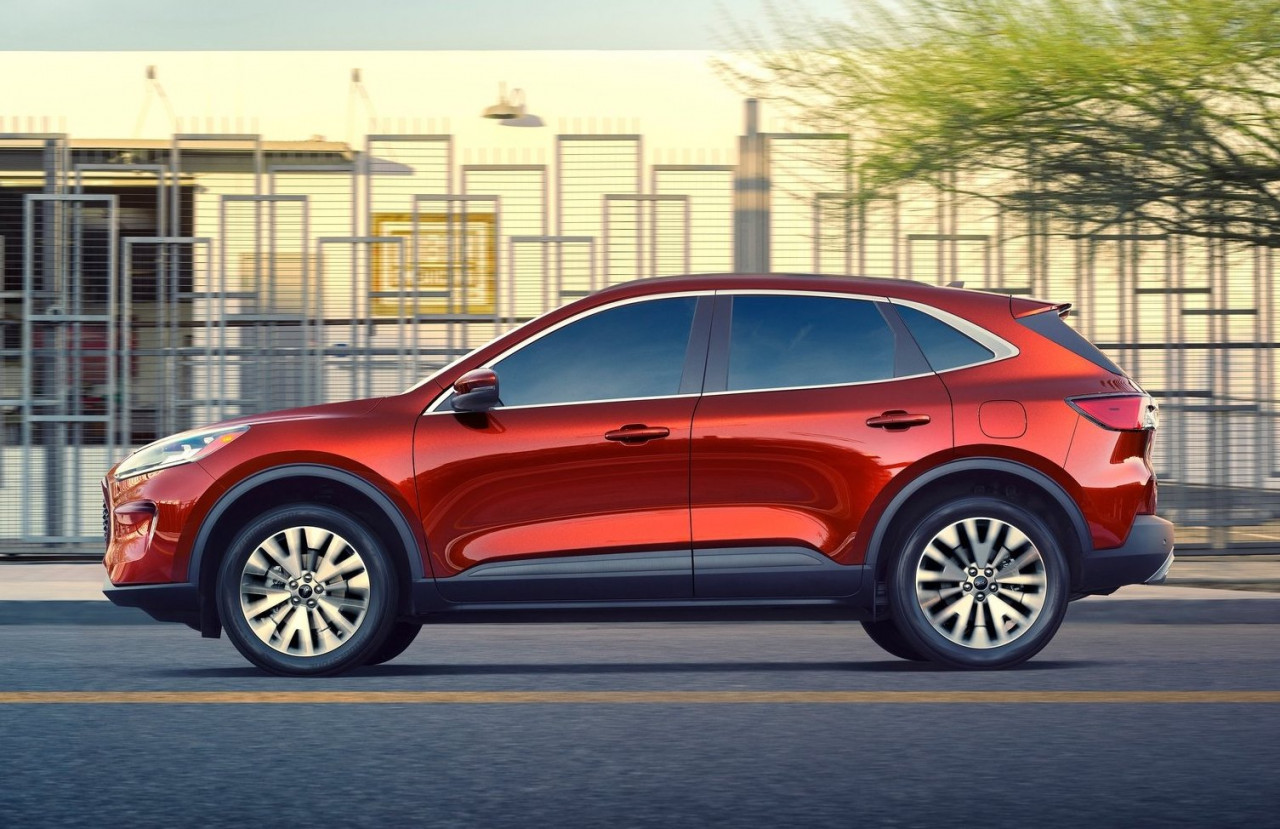 Its side profile mimics the popular first-generation Mazda CX-5. – Ford Motor Corp pic