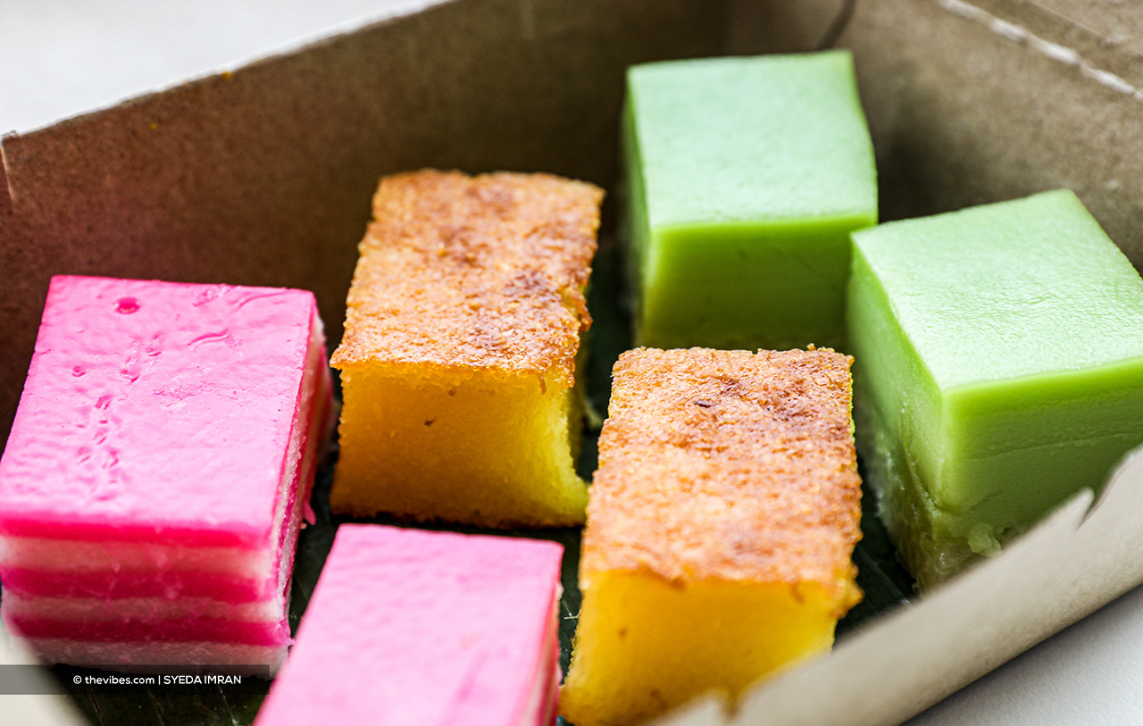 An assortment of kueh that comes with each set. - SYEDA IMRAN/The Vibes pic