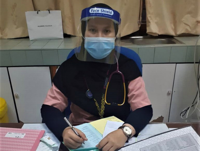 Dr Nurul Izatti at her consultation room in Klinik Kesihatan Sungai Asap, Belaga.  - Pic courtesy of Dr Nur Izatti