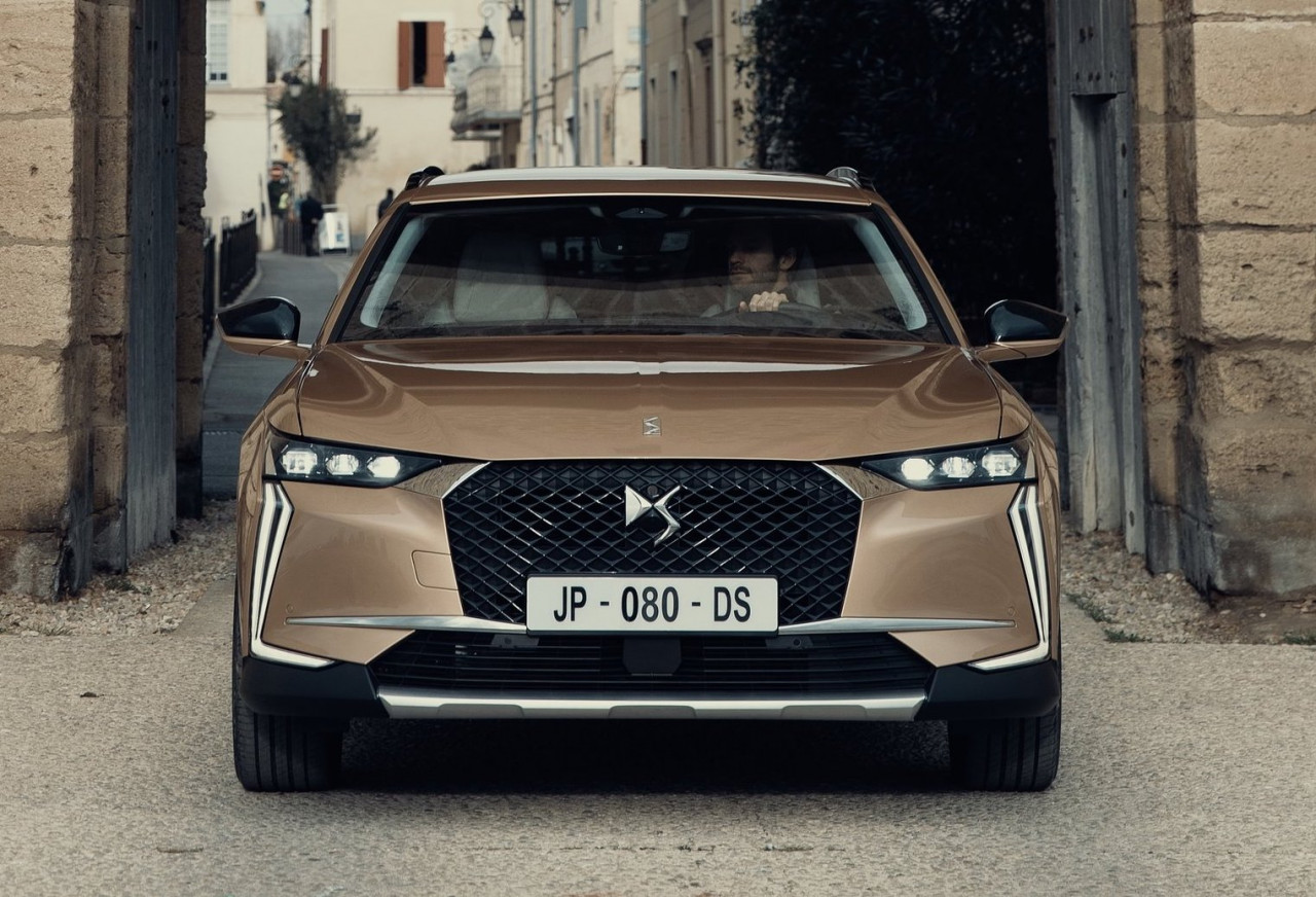 The DS 4 larger and wider than its immediate rivals. - Pic courtesy of DS Automobiles