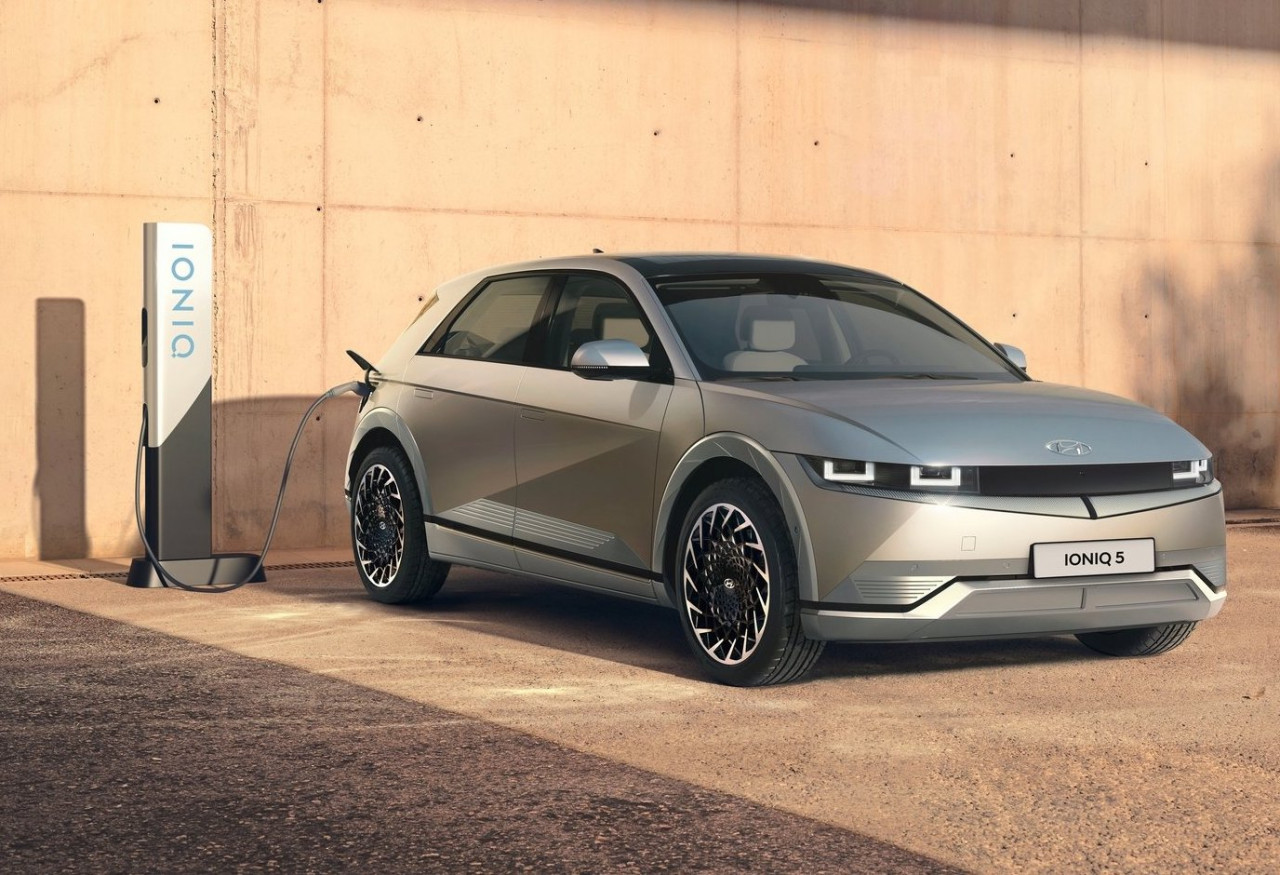 IONIQ 5 users only need to charge the vehicle for five minutes to get 100 km of range. - Pic courtesy of the Hyundai Motor Corporation