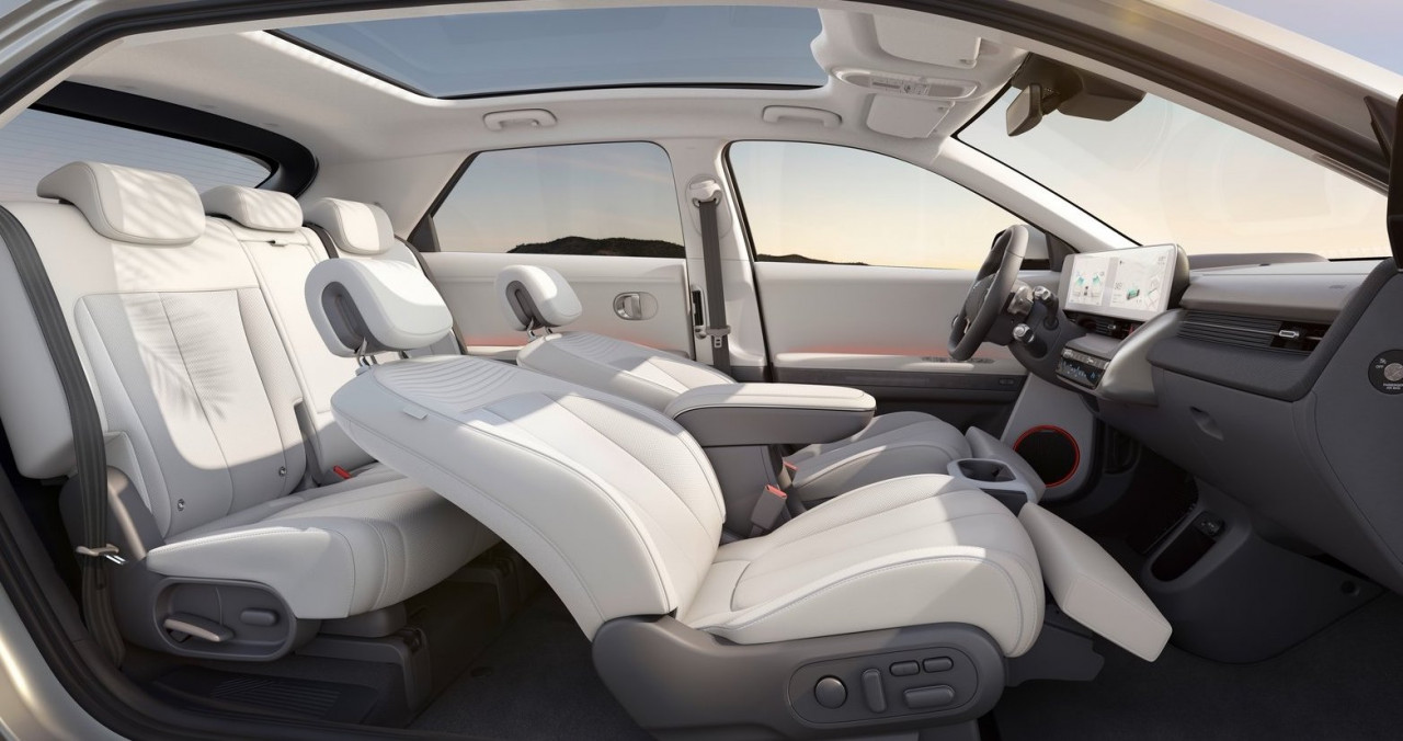 The IONIQ 5 is equipped with electronically adjustable front seats. - Pic courtesy of the Hyundai Motor Corporation