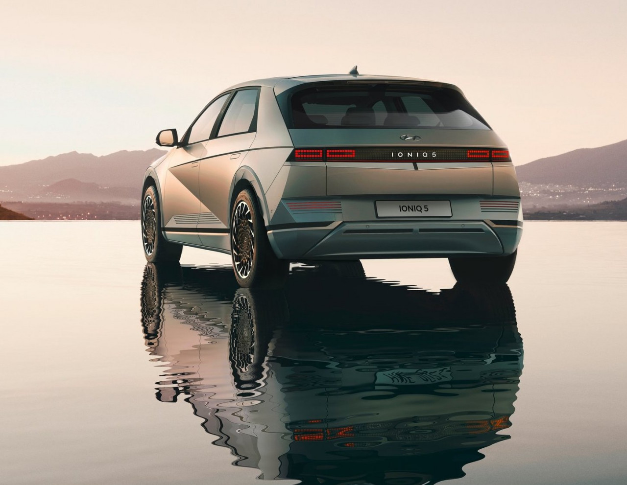 The IONIQ 5 delivers around 470 to 480km range. - Pic courtesy of the Hyundai Motor Corporation