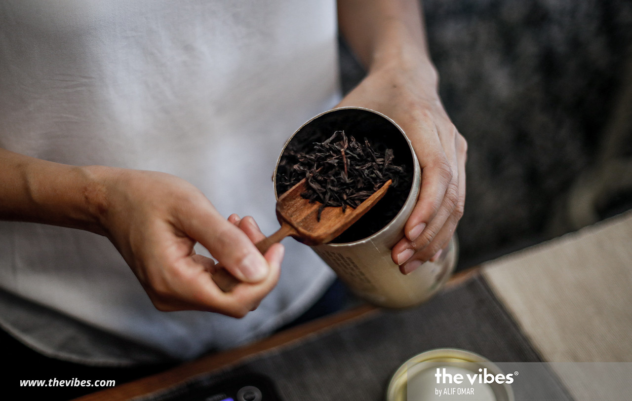 Both Siow Fei and Mahen are strong believers that tea has the power to bring people together. – ALIF OMAR/The Vibes pic