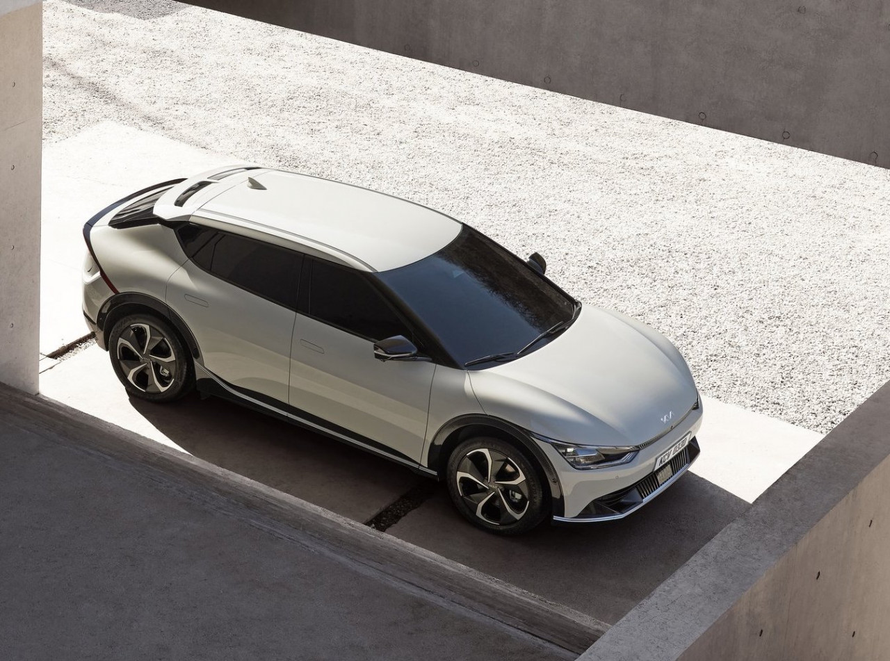 The EV6's side profile displays a crossover-inspired design aesthetic, which is modern, sleek and aerodynamic. - Pic courtesy of Kia Motors