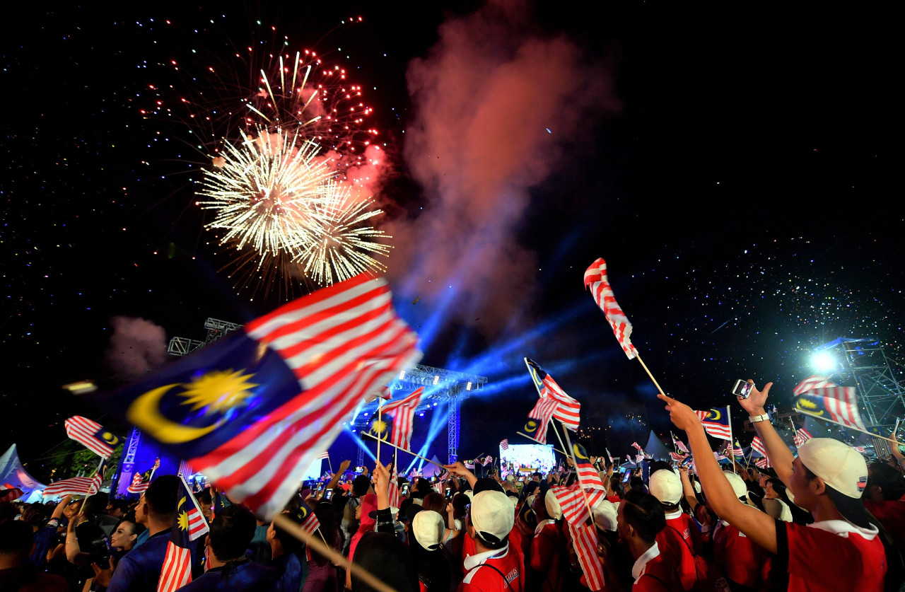 Merdeka on August 31, 1957 meant the birth of a new country that aspired to take care of the interests of all in Malaysia. – Twitter pic, January 12, 2021