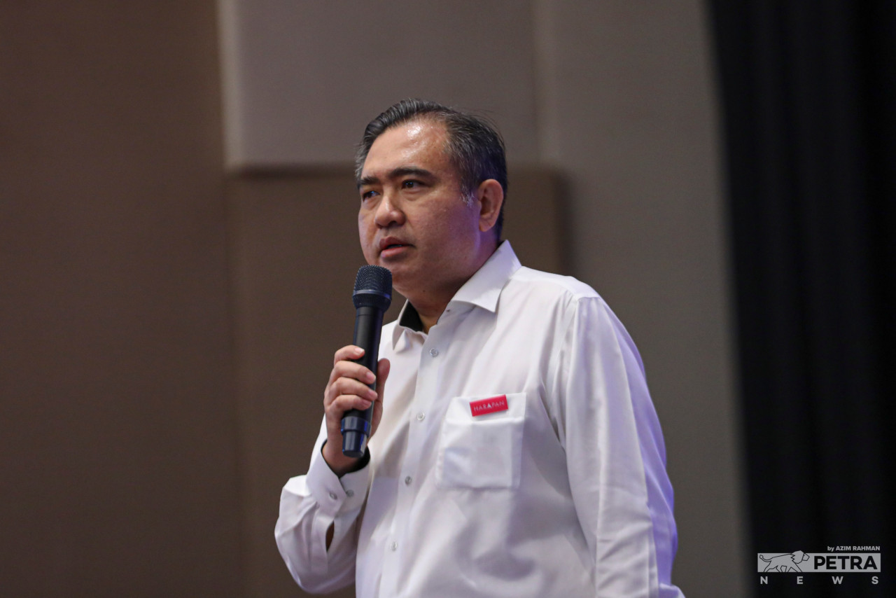 DAP secretary-general Anthony Loke has apologised to the people of Sarawak and the state government for any offensive statements that his party members had issued. – AZIM RAHMAN/The Vibes pic, November 24, 2022