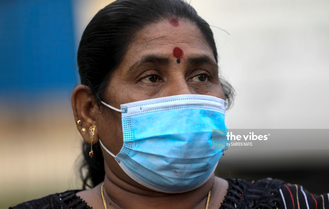 Gunasundri Muniandy’s income as a cleaner at Pangsapuri Seri Rebana has been impacted by the Covid-19 pandemic. – SAIRIEN NAFIS/The Vibes pic, December 3, 2020