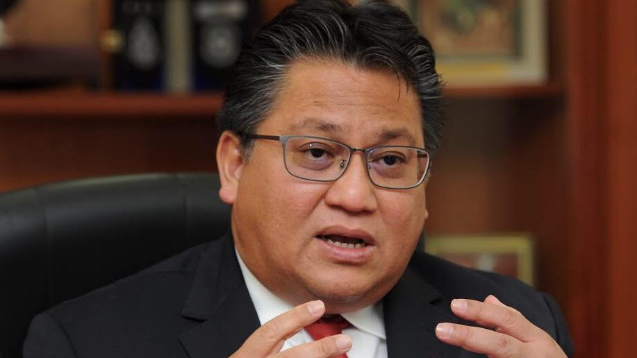 Regarding claims that there are PAS members in Johor pushing away Perikatan Nasional and being friendly towards the Muafakat Nasional pact which features Umno, Johor Umno deputy chief Nur Jazlan Mohamed labels the Islamic party as opportunistic. – Pulai Umno Facebook pic, March 3, 2022