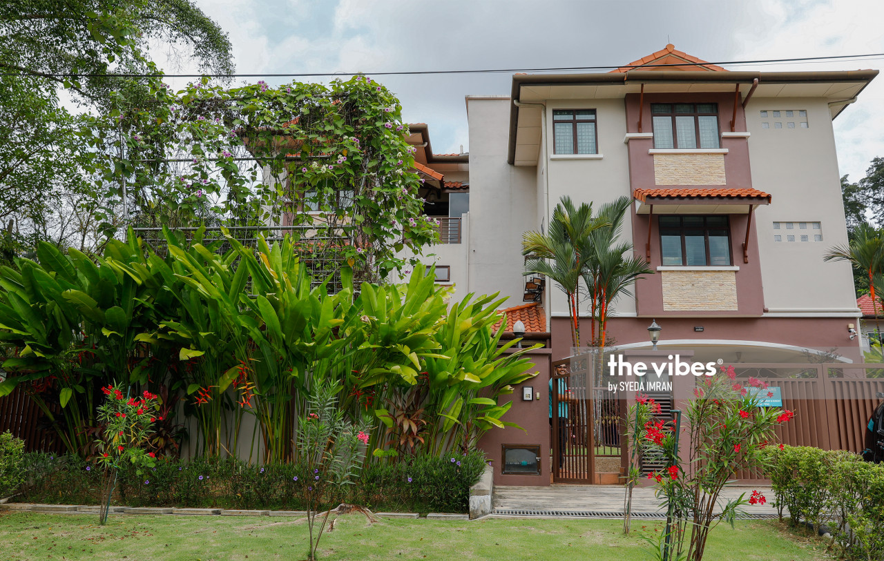 Subash shows off the beautiful front entrance of MCL. – SYEDA IMRAN/ The Vibes pic