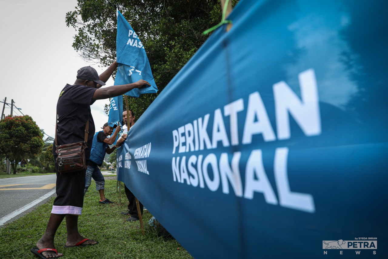 Endeavour-MGC Research says that Perikatan Nasional’s 15th general election tactical campaign is ‘one of the most effective in recent Malaysian political history’, with its surveys ‘correctly capturing’ the gains made by the coalition. – The Vibes file pic, December 7, 2022