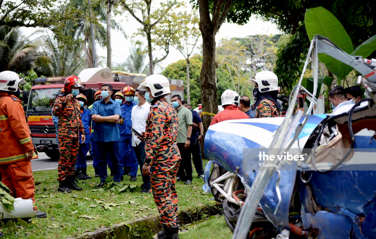 Bukit Antarabangsa assemblyman Datuk Seri Mohamed Azmin Ali is at one of the crash sites. – Twitter pic, November 8, 2020