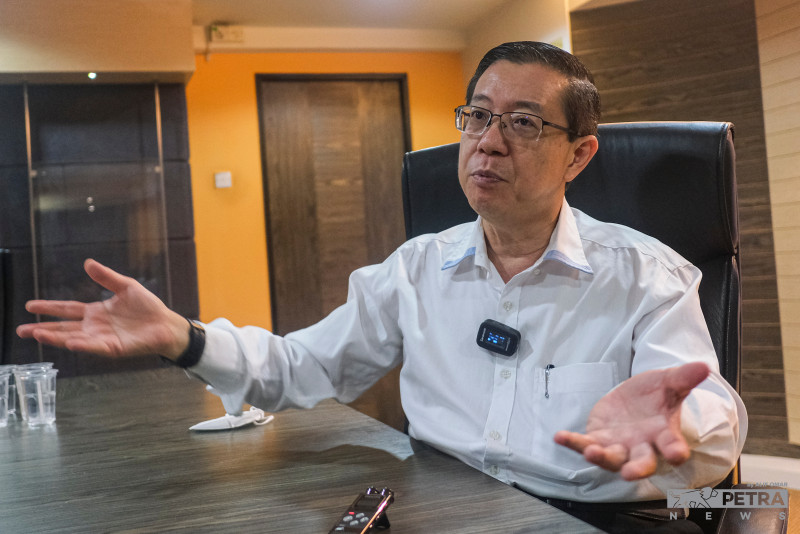 DAP chairman Lim Guan Eng says the AG’s presence during the deliberations shows the government’s supposed willingness to negotiate with criminals. – The Vibes file pic, July 17, 2022