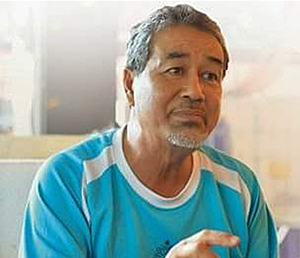 Malaysian football legend and national assistant coach Bakri Ibni (pictured above) says that Malaysia has great local talent capable of turning things around but nobody seems to be looking their way. − Arena Harimau Malaysia Facebook pic, January 11, 2022