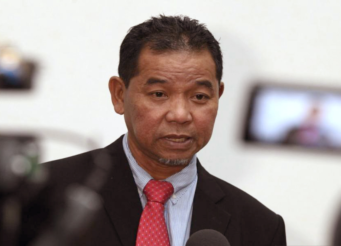 NSC Director-General Datuk Ahmad Shapawi Ismail wants C. Sree Abiraame to come home once the borders reopen and be trained here so she can get the necessary support to help her compete in the Junior Grand Prix. – Bernama pic, November 11, 2021
