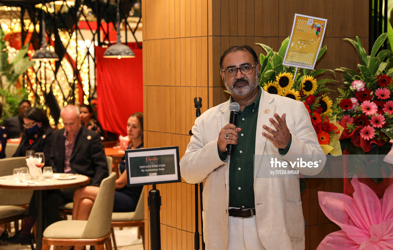 Vinod addressing the guests. – The Vibes pic