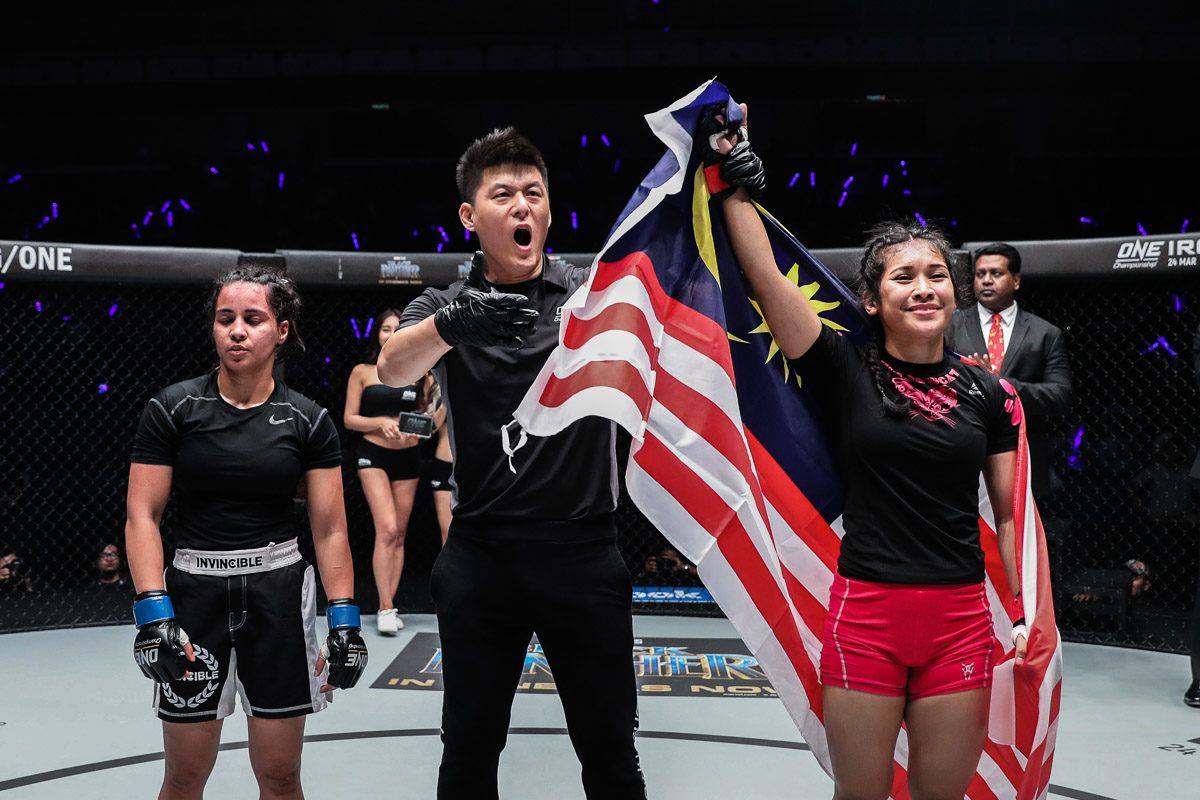 As part of their preparations for the 2021 World Muay Thai meet, the martial arts trio from Johor is currently being coached by 2018 ONE Championship winner Hayatun Najihin (pictured above). − Facebook pic, November 17, 2021
