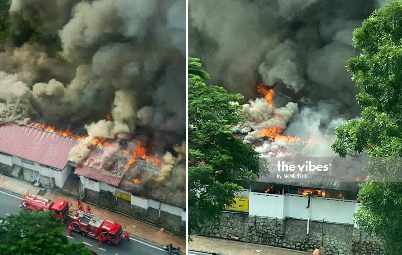Firemen battling the blaze at the Astaka food court in Tg Bungah this morning. – IAN MCINTYRE/The Vibes pic, November 7, 2020