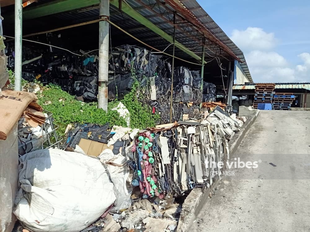 Scrap items seen at a Juru factory raided by authorities yesterday. – SOFIA NASIR/The Vibes pic, November 17, 2020