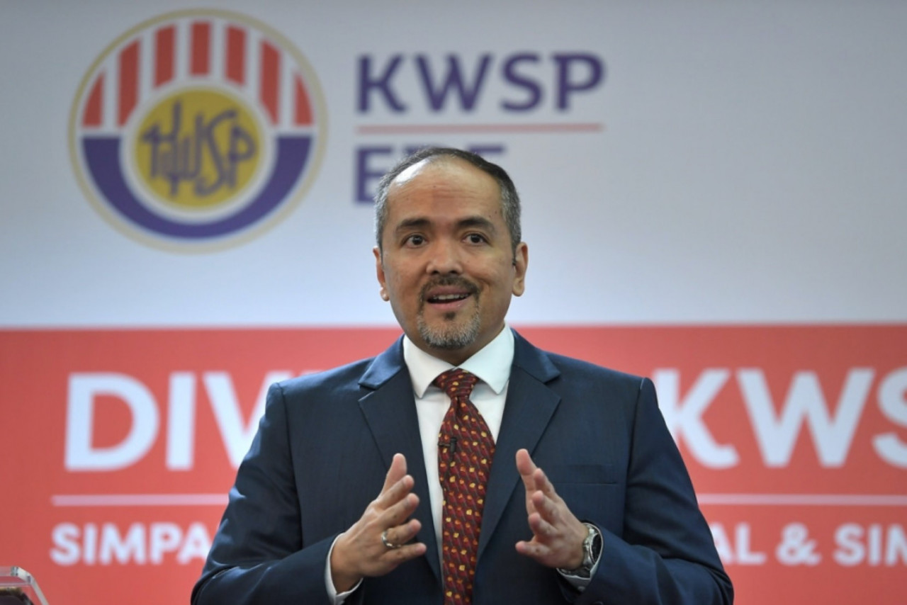 Employees Provident Fund CEO Tunku Alizakri Alias is well-respected in the industry as a person who cares for the interests of EPF and its members. – Bernama pic, February 11, 2021
