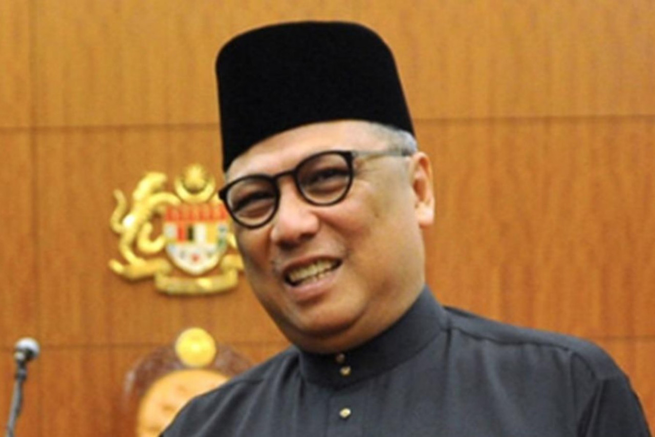 Sabah speaker Datuk Kadzim M. Yahya says according to the law, a pre-signed letter without a stamped date is considered void. – Bernama pic, April 5, 2021