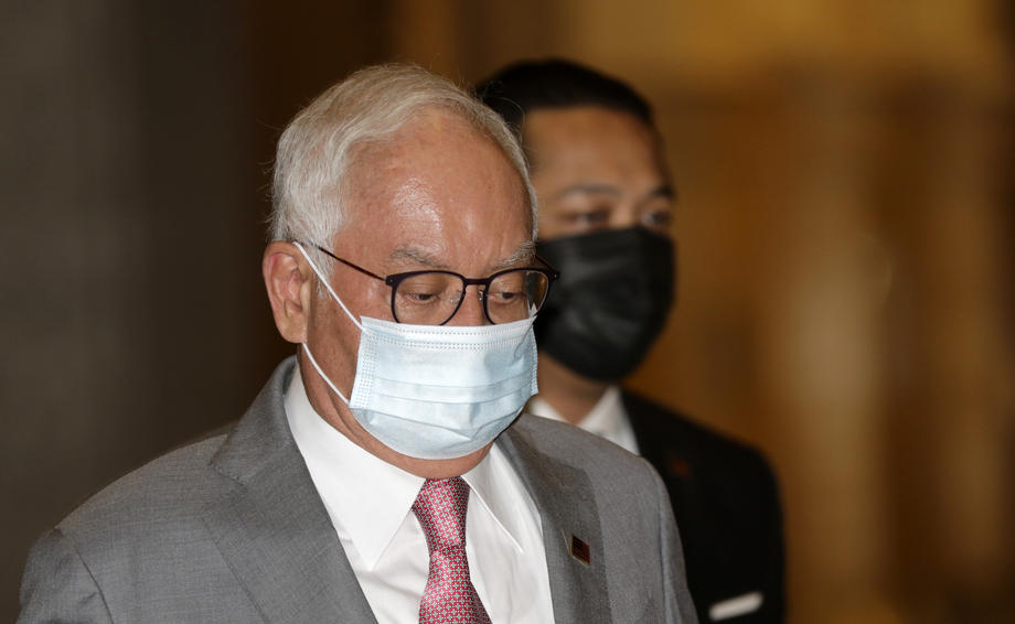 On Facebook yesterday, former prime minister Datuk Seri Najib Razak said he was proceeding with the defamation suit after PKR information chief Shamsul Iskandar Mohd Akin failed to answer the letter of demand sent by his solicitors Shafee & Co on March 1. – EPA pic, March 8, 2022