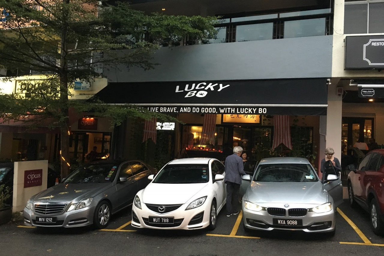 Edward Soo’s Lucky Bo in Bangsar is famed for its Wagyu Tomahawks and char kuey teow fried from Wagyu fat. – Walauwei.com, May 7, 2021