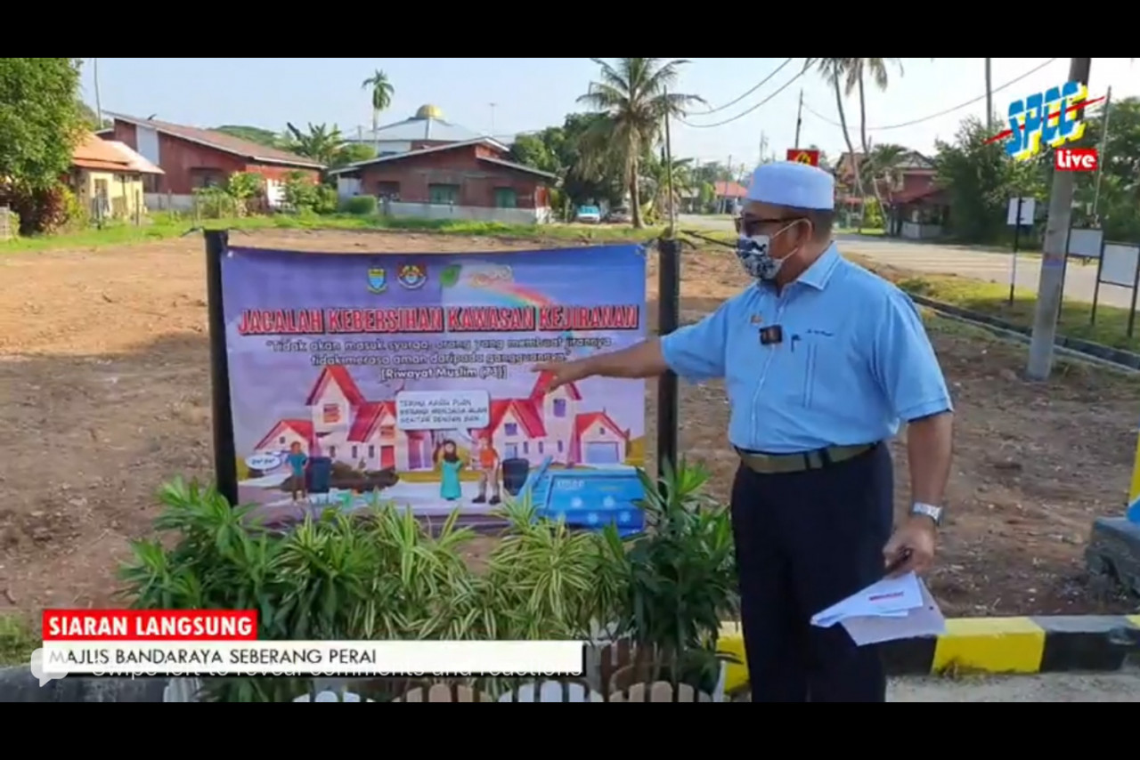 Seberang Prai City Council mayor Datuk Seri Rozali Mohamud says awareness banners will be put up to remind residents to dispose of rubbish correctly. – MBSP pic, July 17, 2021