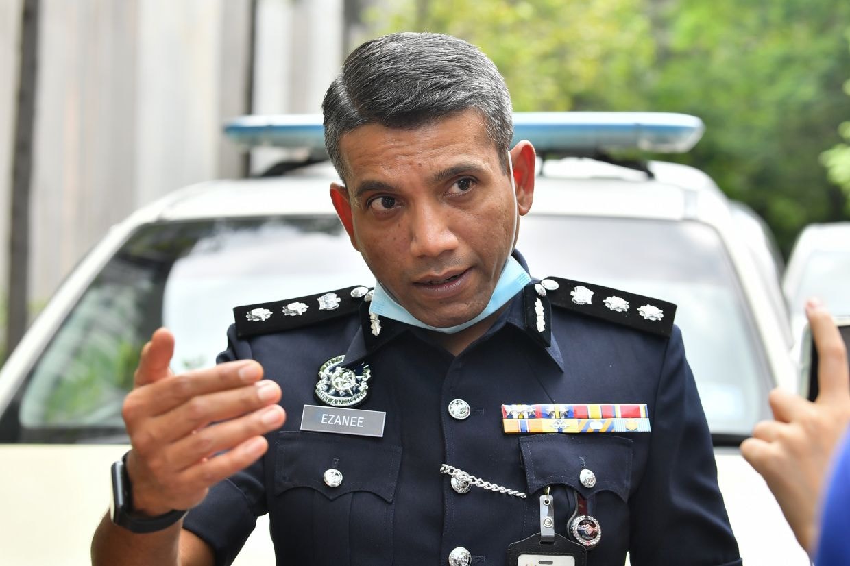 Former prime minister’s ADC Nik Ezanee Mohd Faisal is listed for the Johan Setia Mahkota award. – Akram Yusof Facebook pic, June 6, 2022