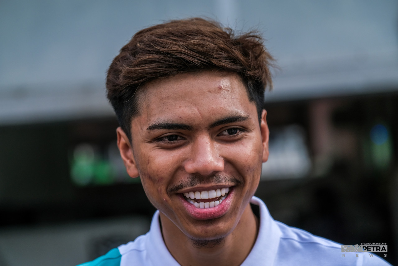 Former national Moto2 and Moto3 rider Kasma Daniel Kasmayudin admits that the pressure of racing in the world championship is quite intense. – ABDUL RAZAK LATIF/The Vibes pic, October 22, 2022