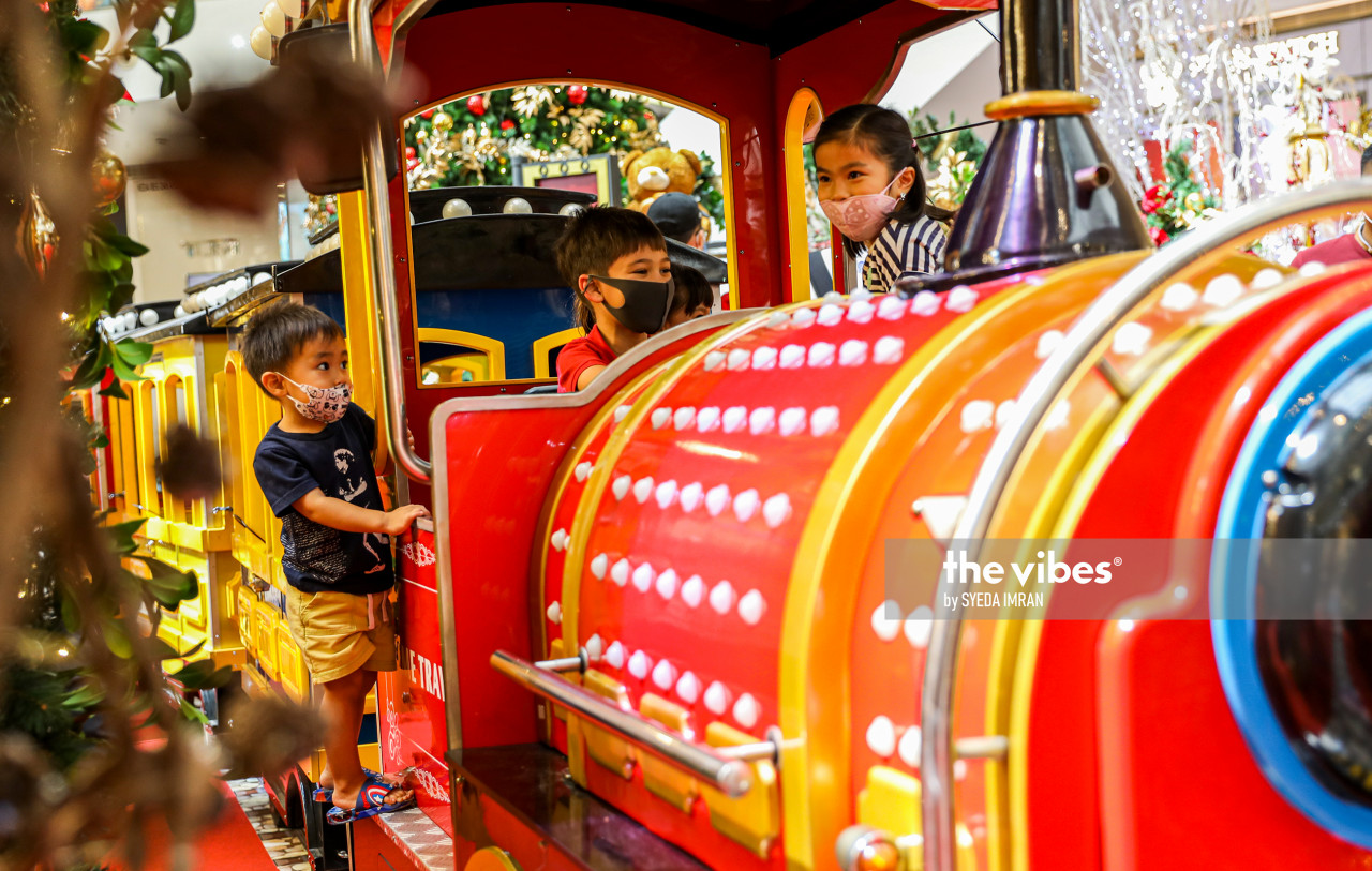 Pandemic or not, children everywhere enjoy Christmas – especially aboard the Polar Express. – The Vibes pic, December 25, 2020