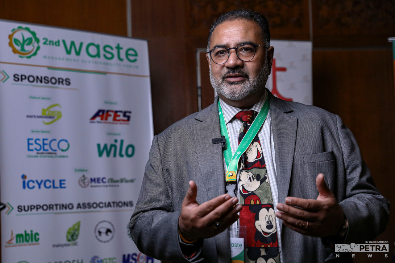 PETRA Group chairman and chief executive Datuk (Dr) Vinod Sekhar says the persistence of issues such as poverty and access to education has impacted the handling of waste management, with effort required from industry players to rectify problems faced by the people prior to any significant economic headway. – AZIM RAHMAN/The Vibes pic, February 22, 2022