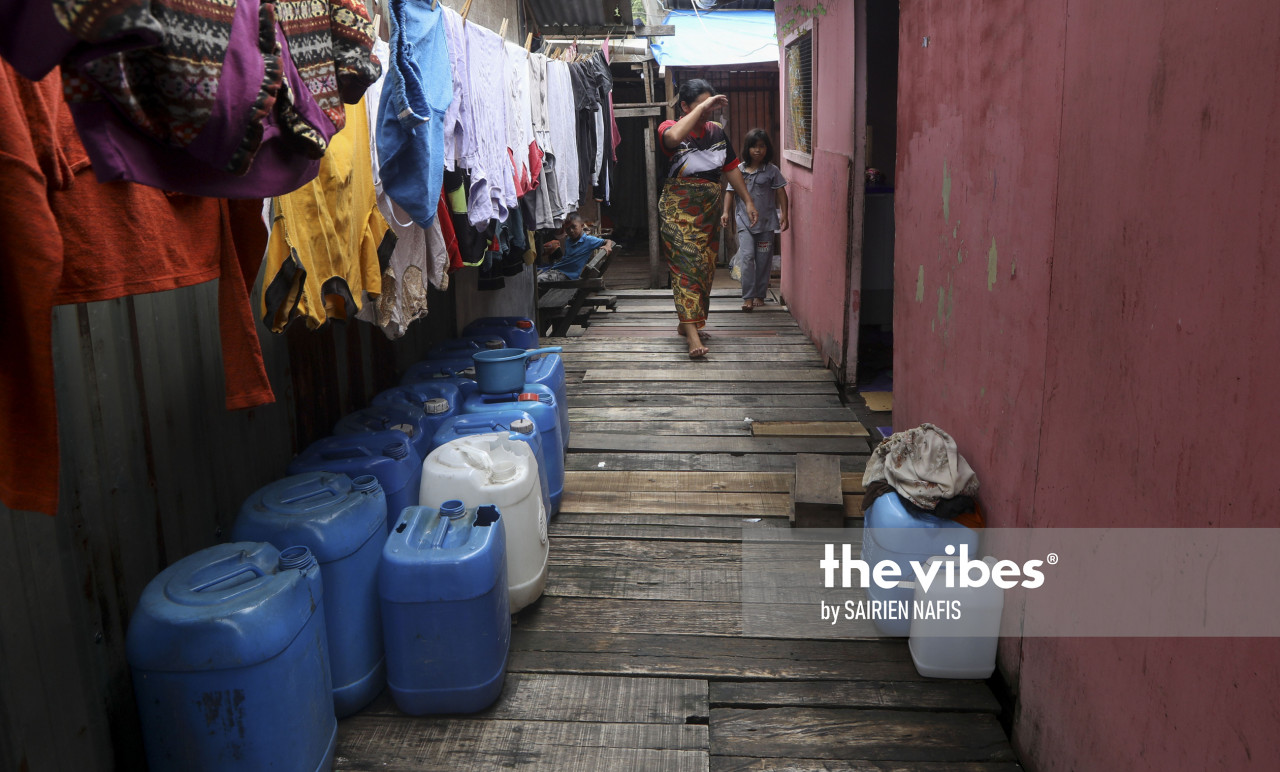 People in Kg Numbak live in cramped and unhygienic conditions. – The Vibes pic, September 24, 2020