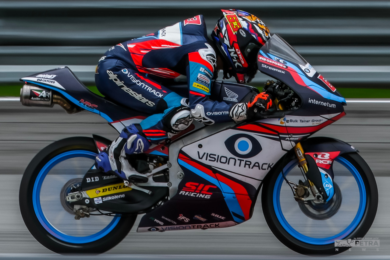 Malaysian rider Syarifuddin Azman, better known as Damok, was a wildcard entry in Moto3 with Vision Track Racing Team. – ABD RAZAK LATIF/The Vibes pic, November 3, 2022