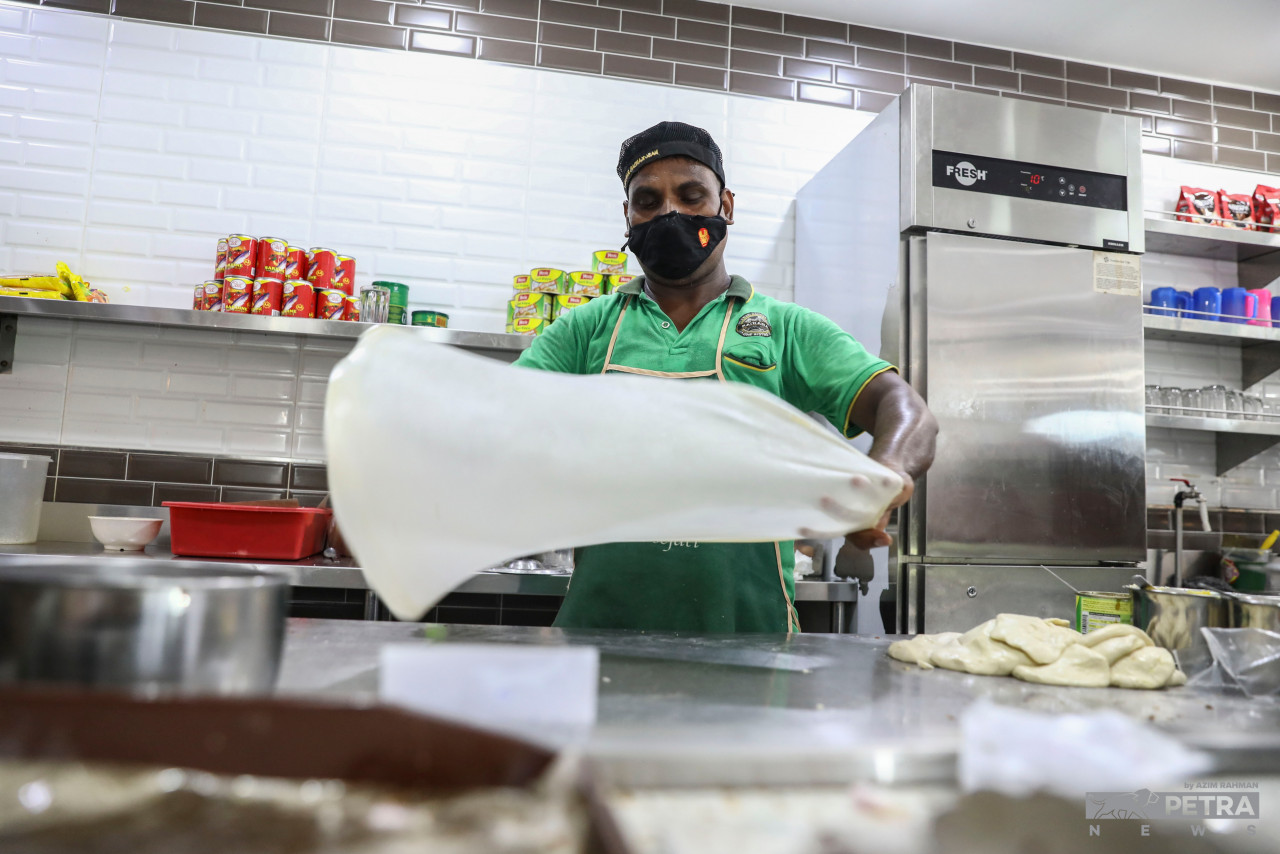  Saravanan Thambirajah says restaurateurs should not take the opportunity to raise prices without justification at the expense of consumers. – AZIM RAHMAN/The Vibes pic, June 12, 2022