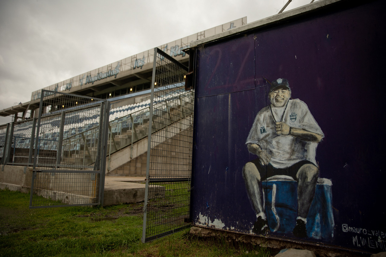 Murals of Argentine football legend Diego Maradona adorn many areas within the city of Buenos Aires, including La Paz and Villa Ballester as well as the Juan Carmelo Zerillo stadium. – AFP pic, November 25, 2021