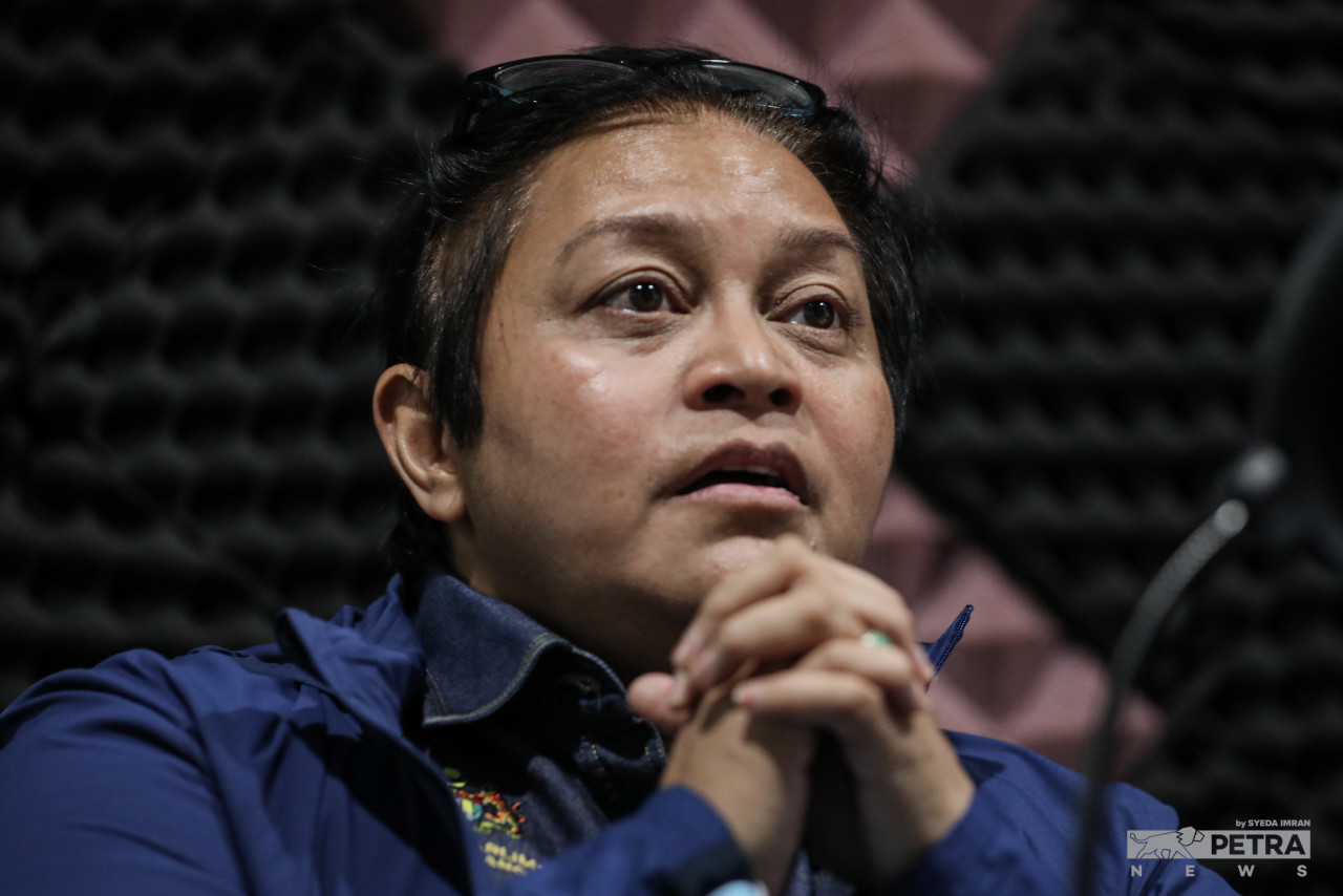 Datuk Seri Azalina Othman Said says while she understands that most MPs are on board with the proposed amendment, it is now the duty of the government to take up the bill and table it in Parliament. – SYEDA IMRAN/The Vibes pic, September 28, 2022