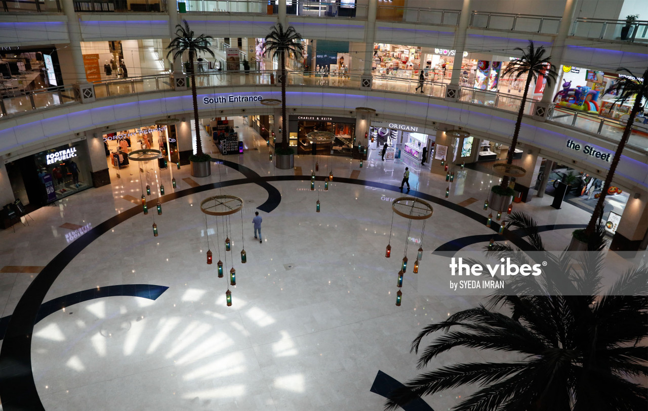 The Curve is largely empty now, save for a few shops still open. – The Vibes pic, November 5, 2020
