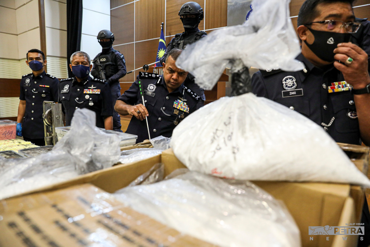 The MDMA, or ecstasy, seized is also in powder form. – ALIF OMAR/The Vibes pic, May 29, 2022