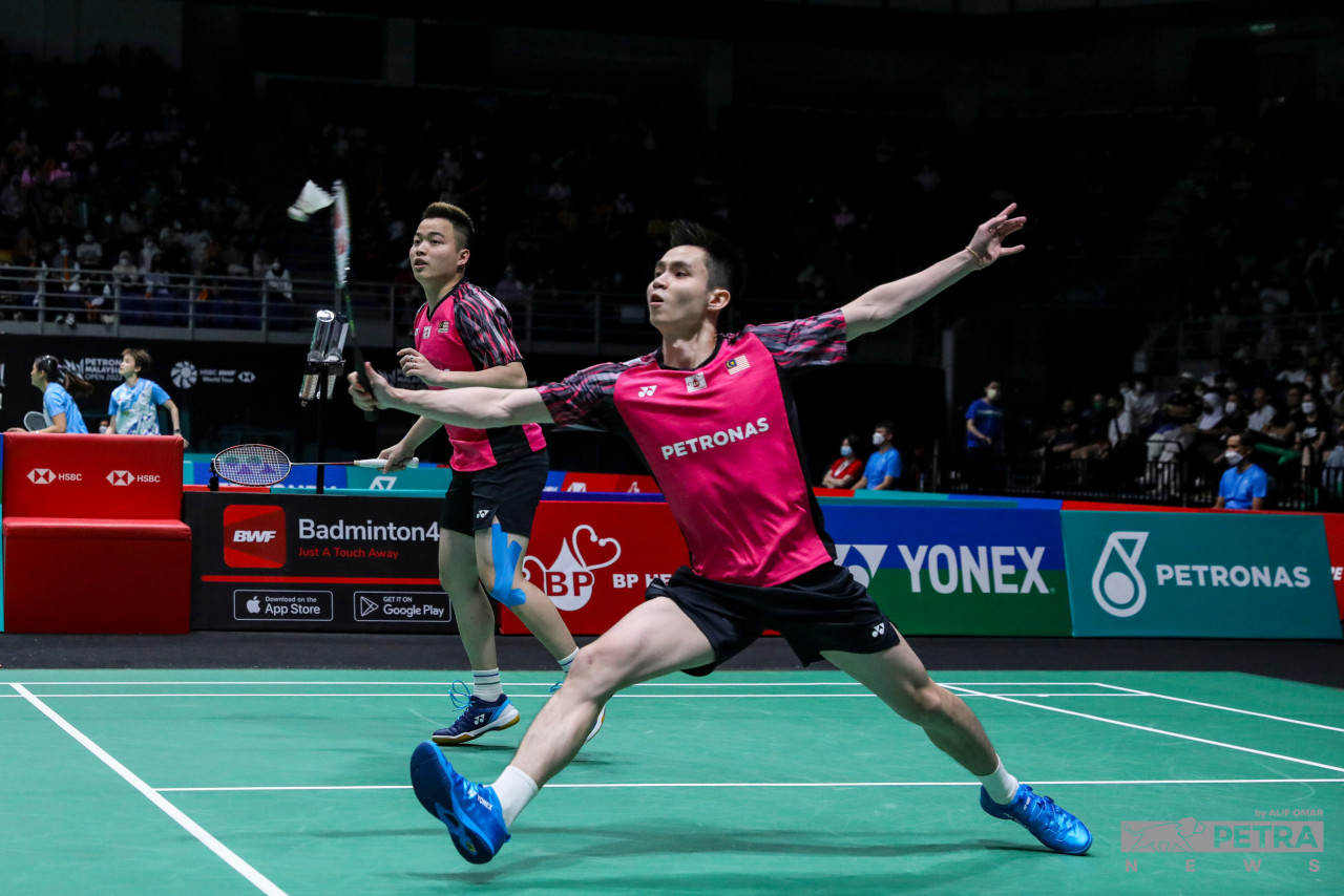 National top men’s doubles team Aaron Chia-Soh Wooi Yik beat Akira Koga-Taichi Saito of Japan in straight sets. - ALIF OMAR/The Vibes, June 29, 2022