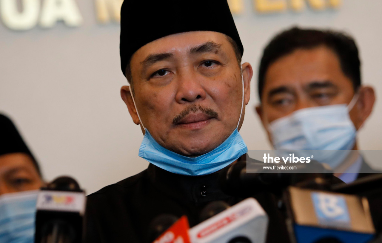 GRS leader Datuk Seri Hajiji Mohd Noor (pic) and Sabah Barisan Nasional chief Datuk Seri Bung Moktar Radin have separately announced that they will form an electoral pact. – The Vibes file pic, October 22, 2022 