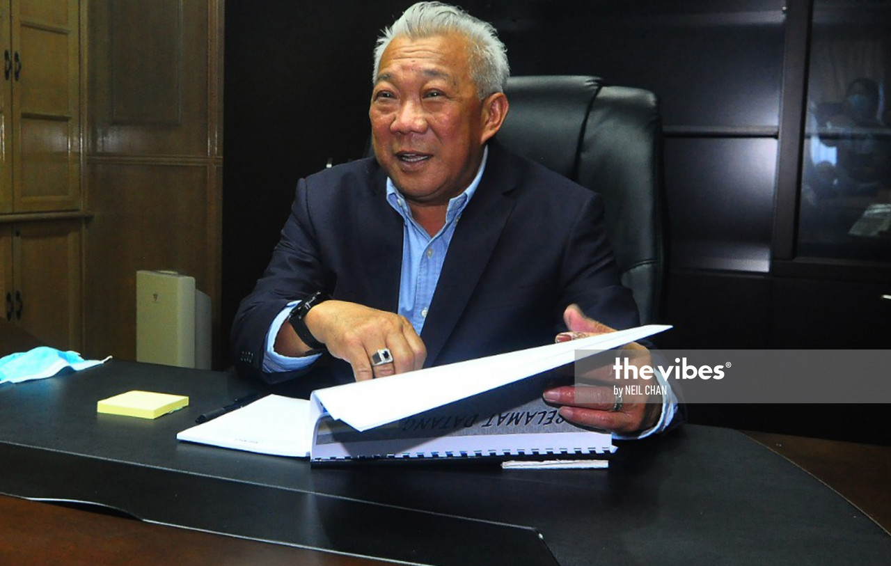 Sabah Works Minister Datuk Seri Bung Moktar Radin says his cabinet will discuss the Covid-19 situation in the state. – NEIL CHAN/The Vibes pic, September 30, 2020
