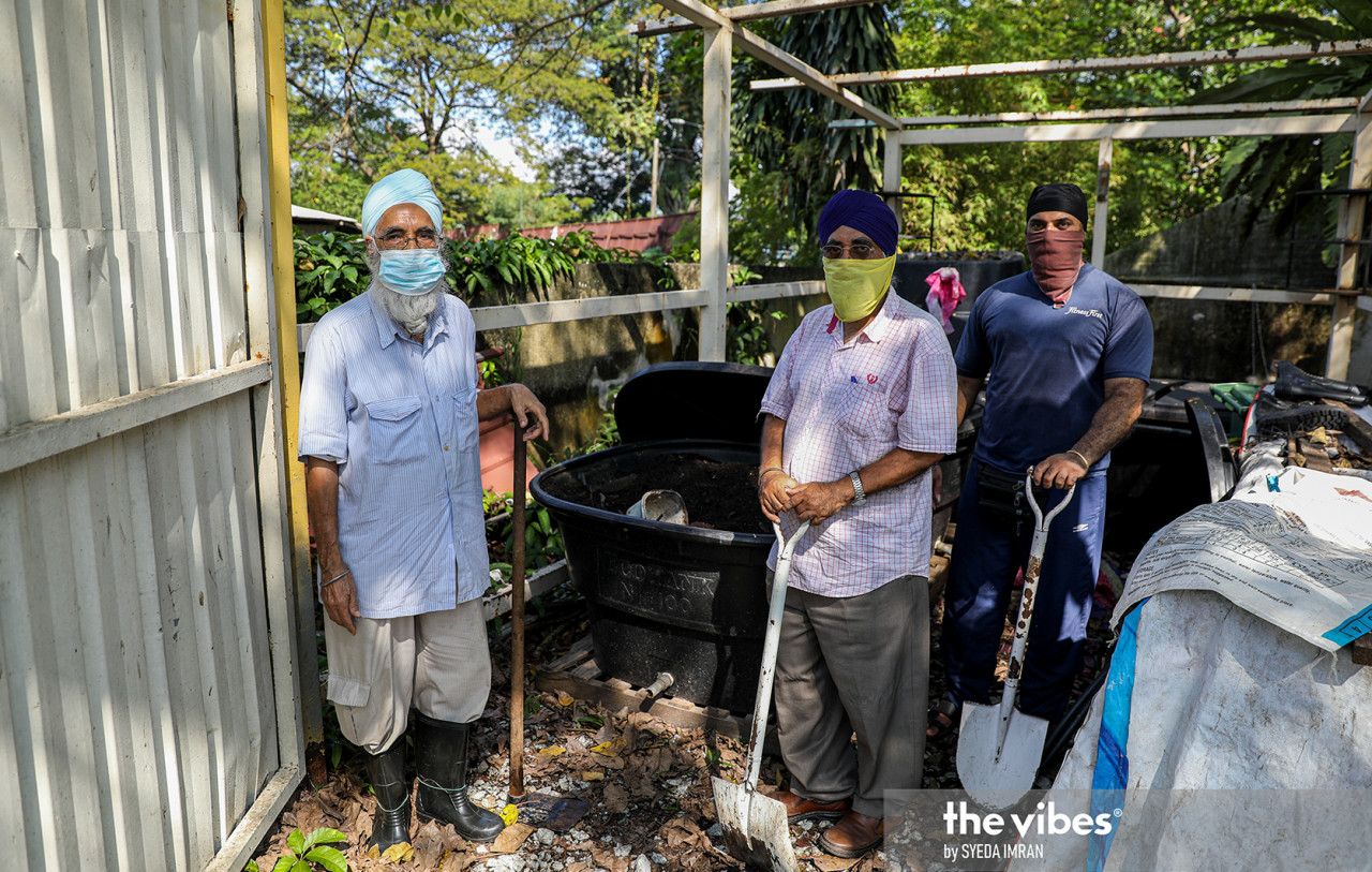 (From L-R) Gian Singh,76, Chamkaur Singh, 68, and Sukvinder Singh, 41, are among the volunteers for the weekly Gurdwara Sahib Sentul (GSS) composting project. — The Vibes pic
