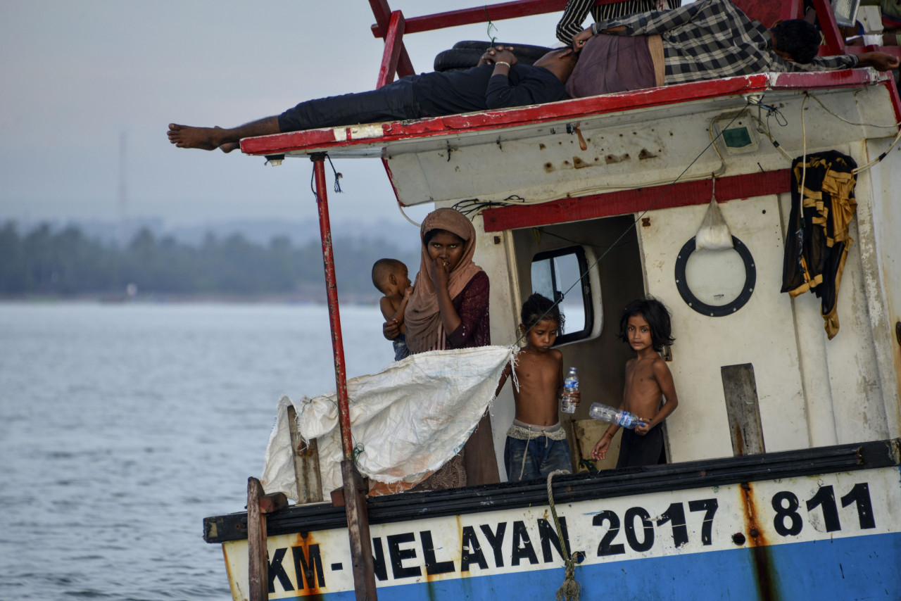 The authorities pushed boatloads of desperate Rohingya refugees who were trying to reach Malaysia’s shores back out to sea, claiming that they were doing so to prevent the spread of Covid-19, says HRW. – AFP pic, January 14, 2021