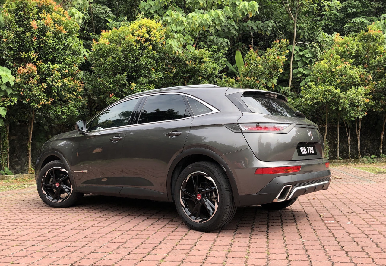 The sleek lines of the DS 7 Crossback. – Daniel Fernandez pic, October 26, 2020