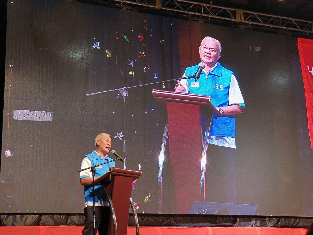 Fung Thin Yien says that PKR supporters in Tawau are now angry, and what happens to PKR in Tawau’s seat in the coming election is now out of his control as he has done his best for the party. – REBECCA CHONG/The Vibes pic, October 23, 2022