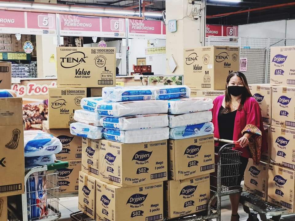 Refuge for Refugees founder Heidy Quah helped feed 2,000 refugee families during the pandemic. – Facebook pic, December 18, 2020