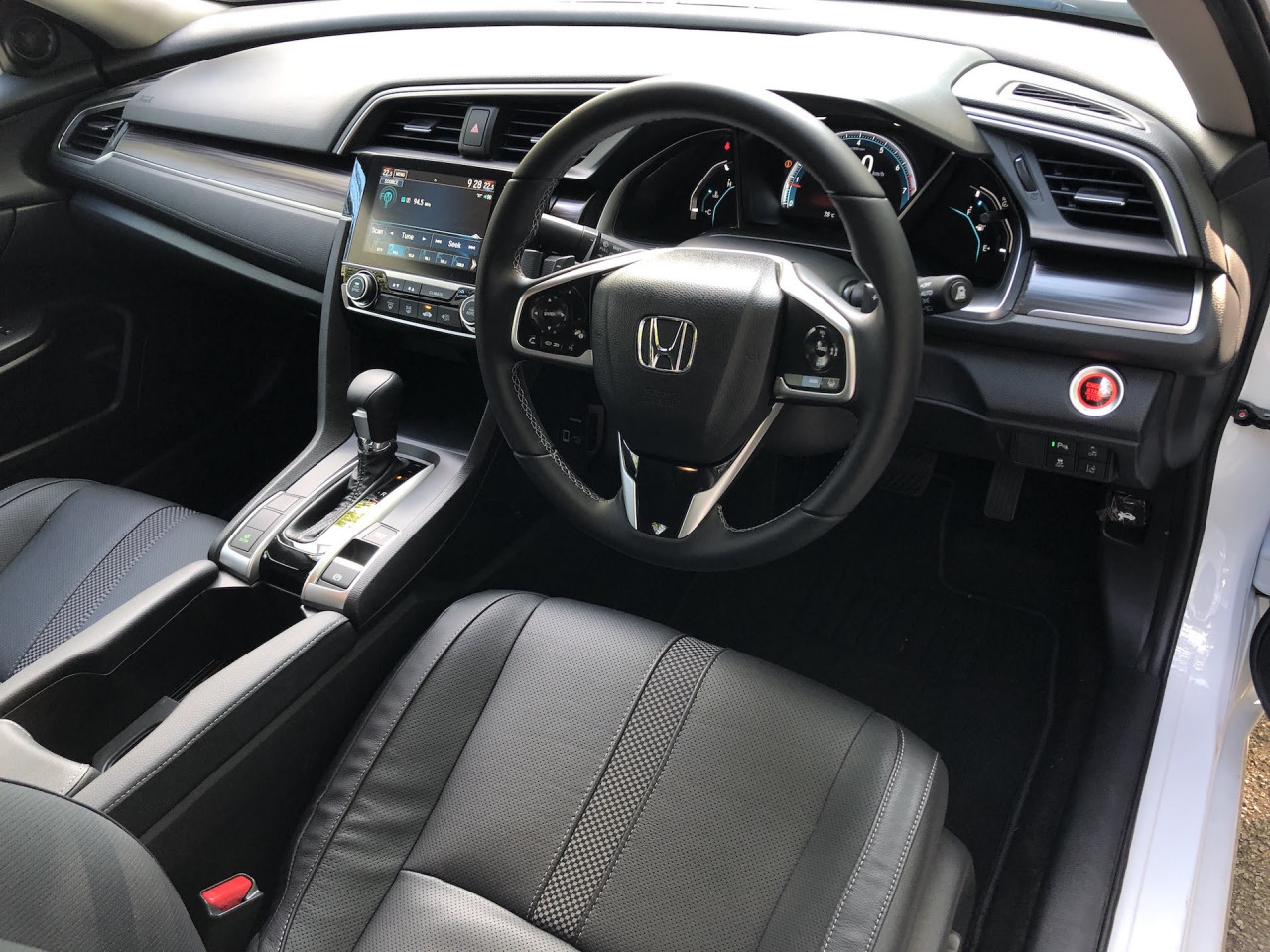 Slick leather accents. – Pic courtesy of Daniel Fernandez