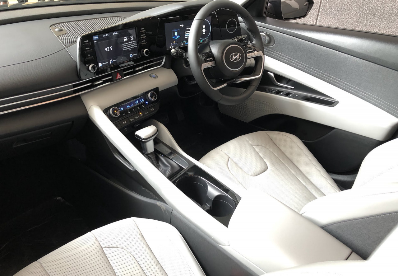 The Elantra comes fully imported and with just one engine option, the SmartStream G1.6 MPi petrol engine. – Daniel Fernandez pic, December 4, 2020