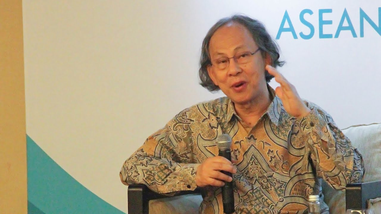On Malaysia-Thailand bilateral relations, Kavi Chongkittavorn writes that the government led by Datuk Seri Anwar Ibrahim must work with its counterpart as soon as possible to resolve the conflict in southern Thailand. – Screen grab pic, November 27, 2022